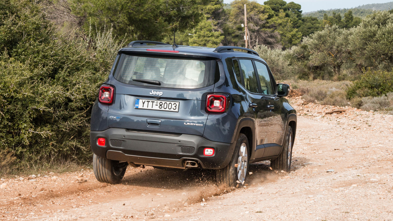  Jeep Renegade 4xe: Μόλις 1,9 λτ./100 χλμ και 190 ίππους